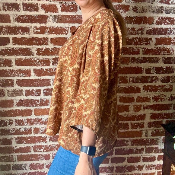70s vibe JohnPaulRichard warm tone paisley blouse
red/yellow/brown in color - Picture 2 of 8